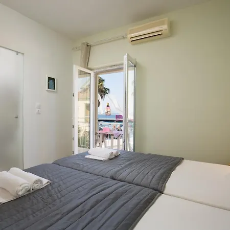 Paralia Hotel 3*