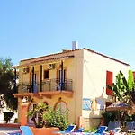 Paralia Hotel