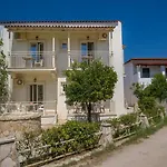 Paralia Hotel