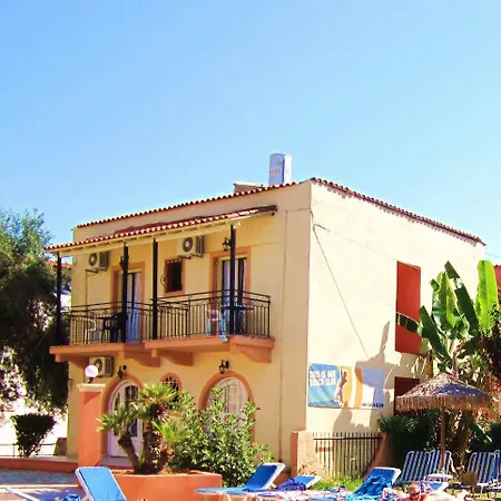Paralia Hotel